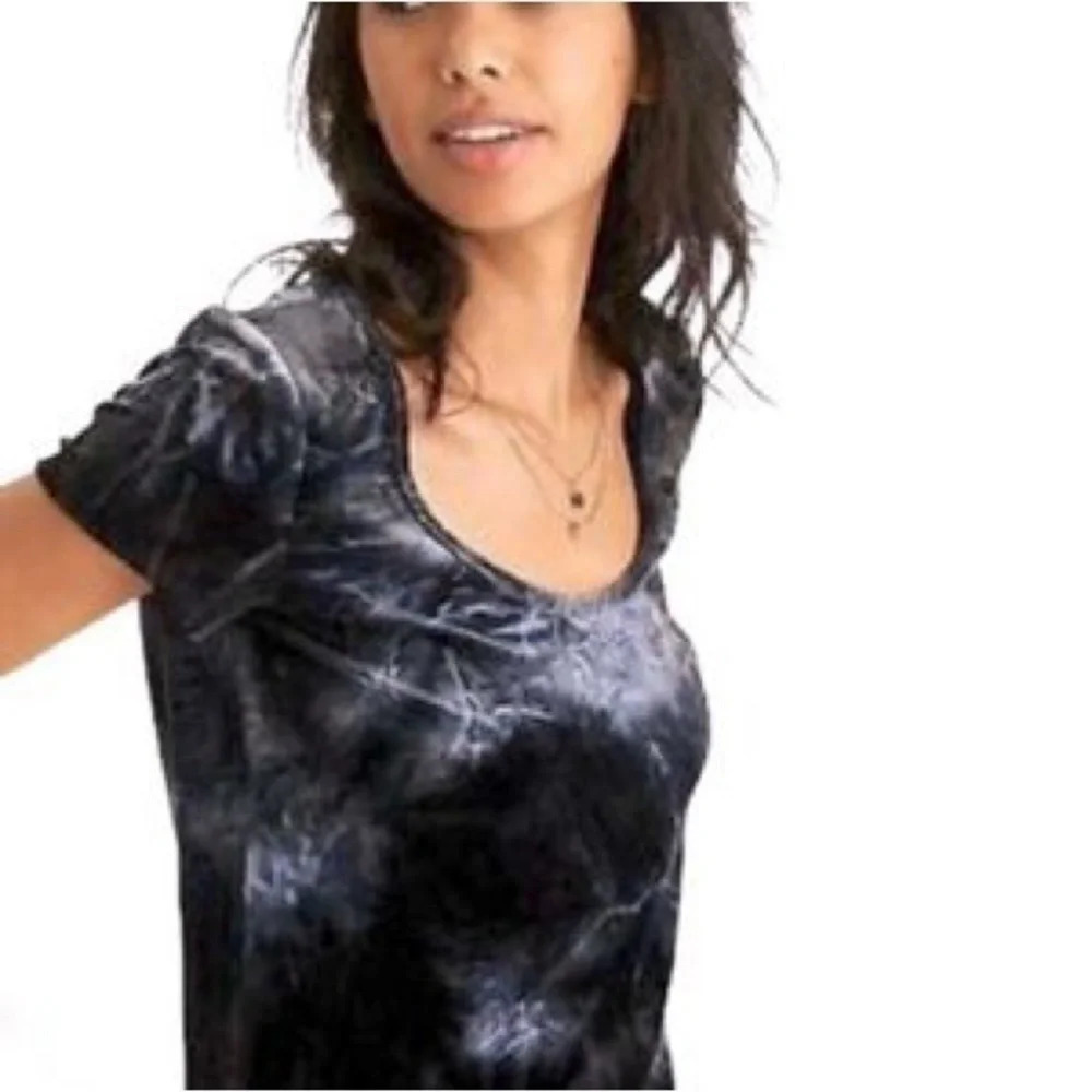 American Eagle Crushed Velvet Scoop Neck Cropped T-Shirt size Large